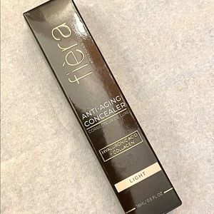 Fièra Anti-Aging Concealer -Light